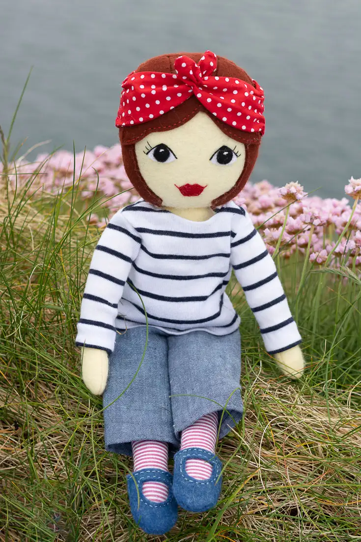 Tilly doll with sea pinks